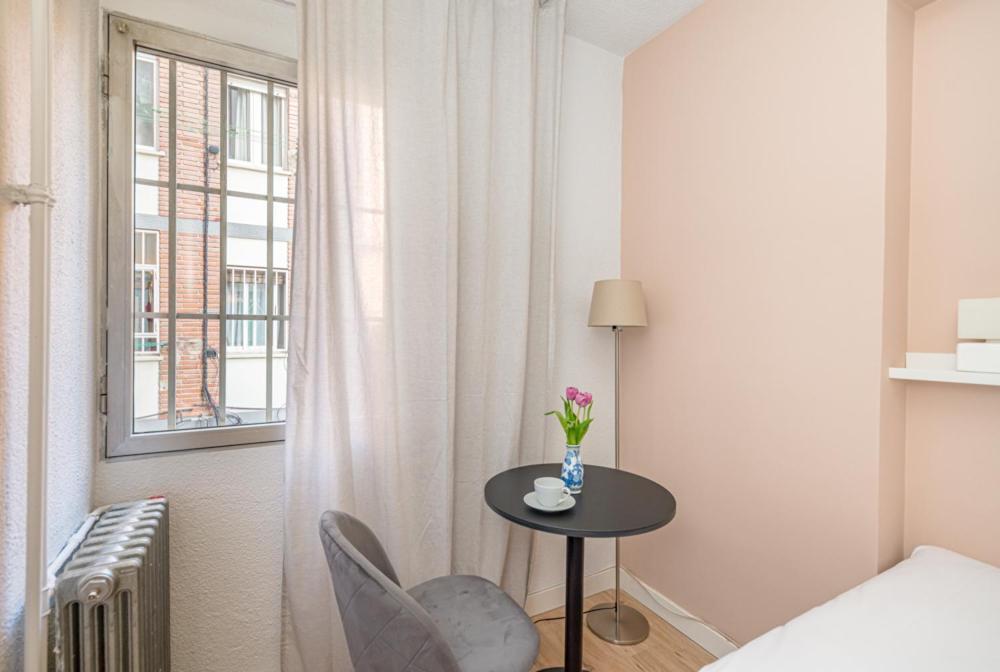 Madrid Rio Rooms מראה חיצוני תמונה